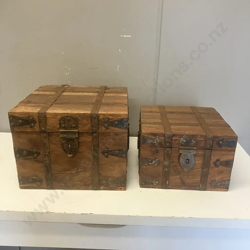 Pair of Hinged Wooden Boxes Image 1++