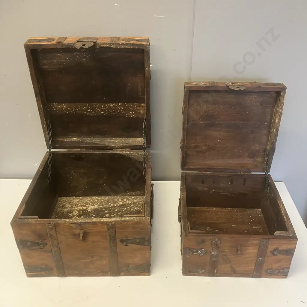 Pair of Hinged Wooden Boxes Image 1++