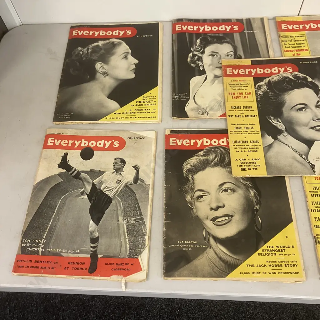 Vintage Everybody's Weekly Magazines - 1st May to 31st July 1954, Lot of Nine Image 1++