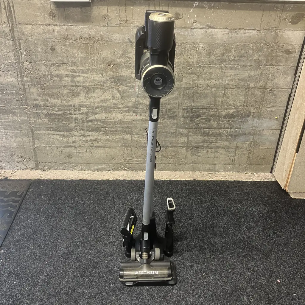 Werthiem Evolution W7301 Portable Stick Vacuum Cleaner With Charging Stand, 2 x Batteries, Vacuum Cleaner Attachments Image 1++