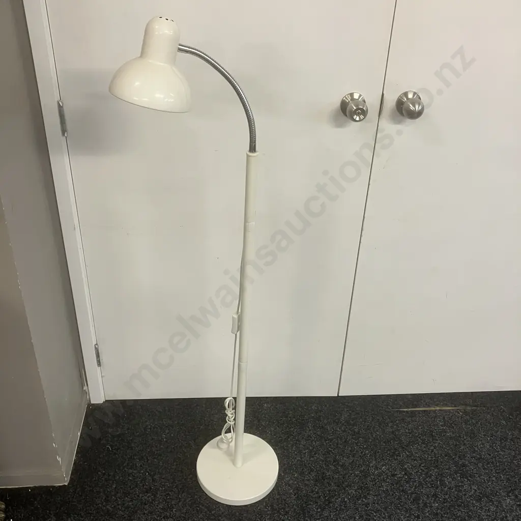 Austrabeam White Floor Lamp. H131cm Image 1++