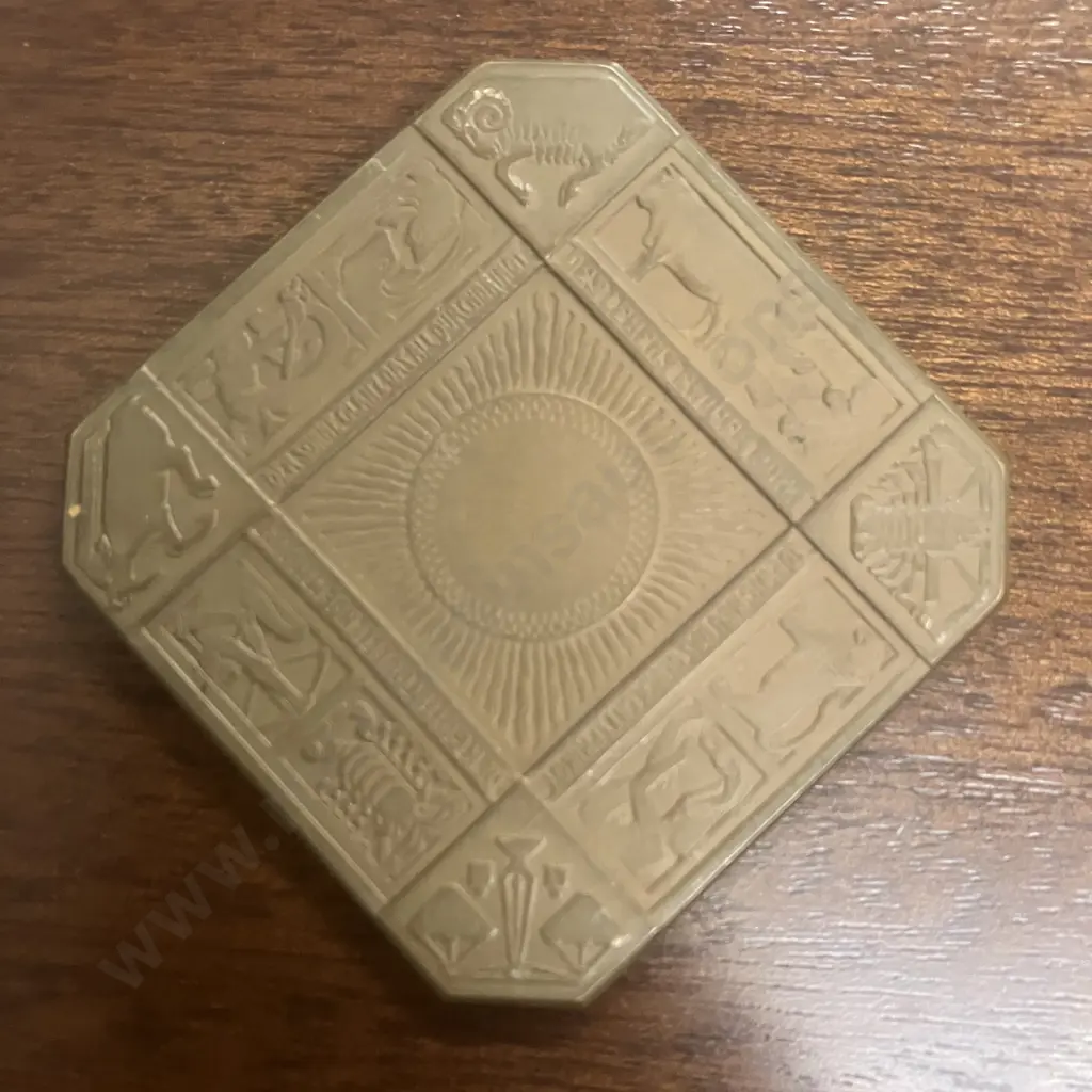 Art Medal - Viel Gluck 1906 Bronze 63 x 63mm & Hermann Dubois (1895-1958) "Der Aufbruch" Plaque 66 x 50mm Image 1++