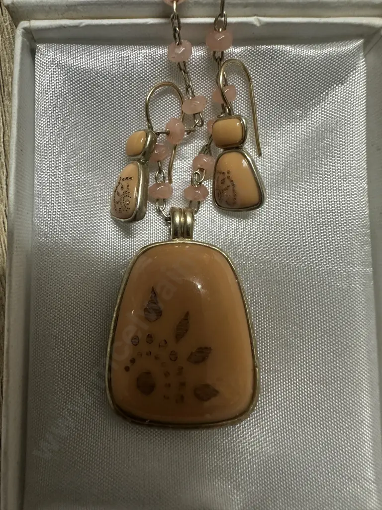 Necklace With Pendant & Matching Earring Set Stamped LC  Image 1++