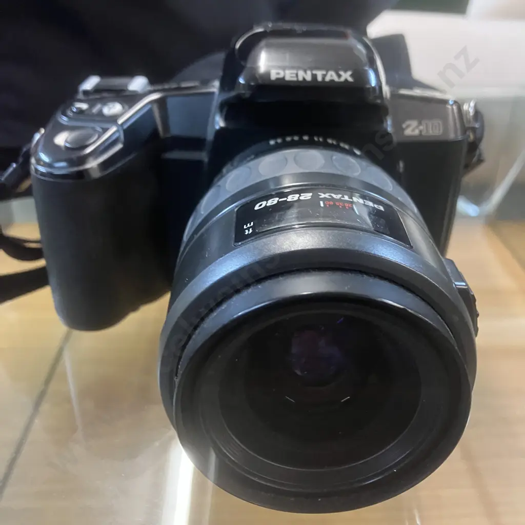 Pentax Z-10 Black Body 35mm SLR Film Camera With Pentax-FA 1:3.5-4.7 28-80mm Lens With Canon Carry Bag Image 1++