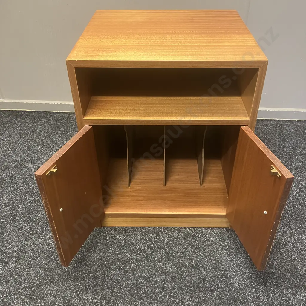 Mid century Modern Stereo Cabinet / Bedside Cabinet, 2 Door. H60 W48 D45.5cm Image 1++