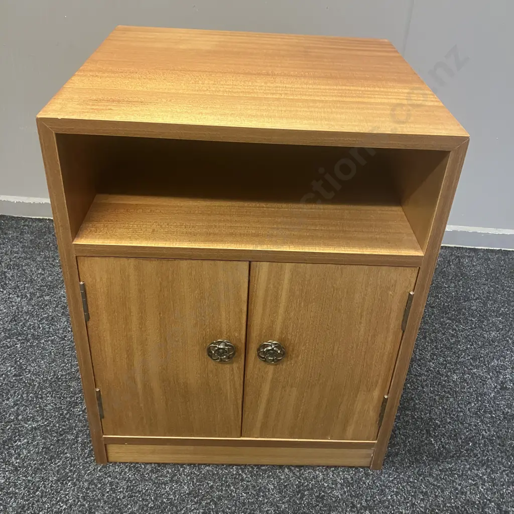 Mid century Modern Stereo Cabinet / Bedside Cabinet, 2 Door. H60 W48 D45.5cm Image 1++