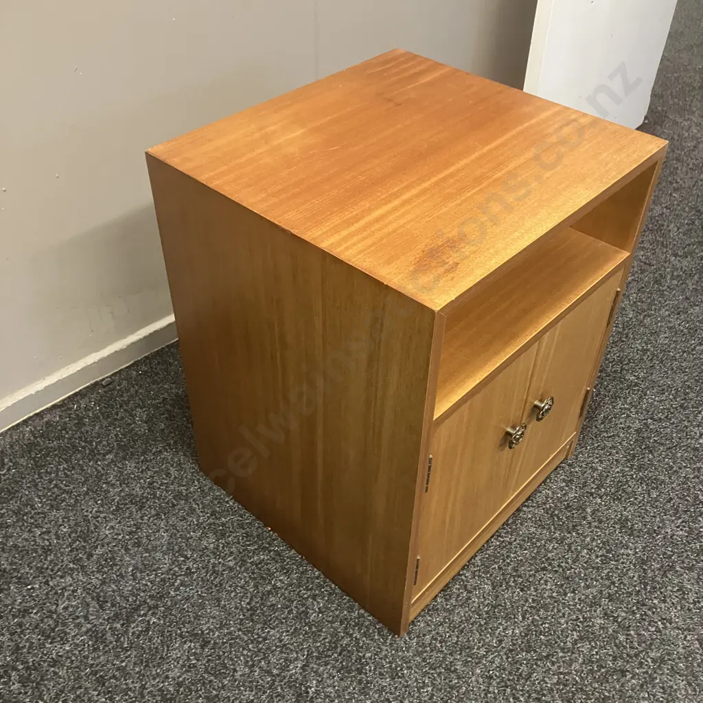 Mid century Modern Stereo Cabinet / Bedside Cabinet, 2 Door. H60 W48 D45.5cm Image 1++