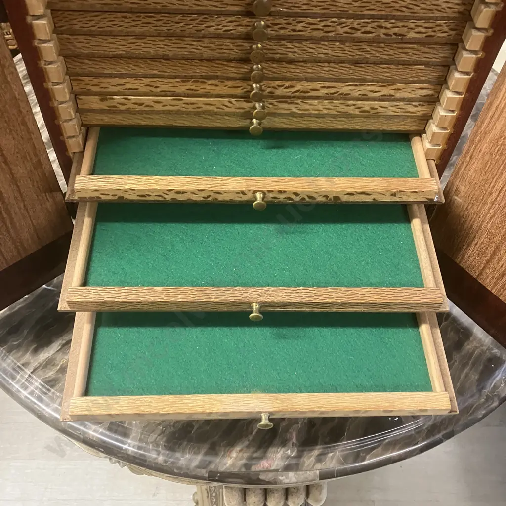 Small Collectors Double Door Cabinet, 21 Slide Out Felt Based Drawers. H39.5 W30 D28.5cm Image 1++