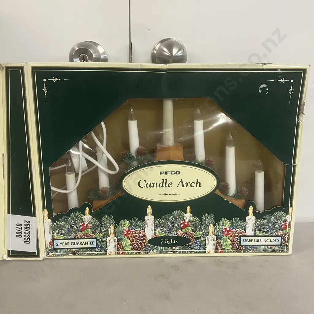 Christmas Items - Blow Moulded Choir Boys, Girls Head & Vintage Pifco Candle Arch In Box Image 1++