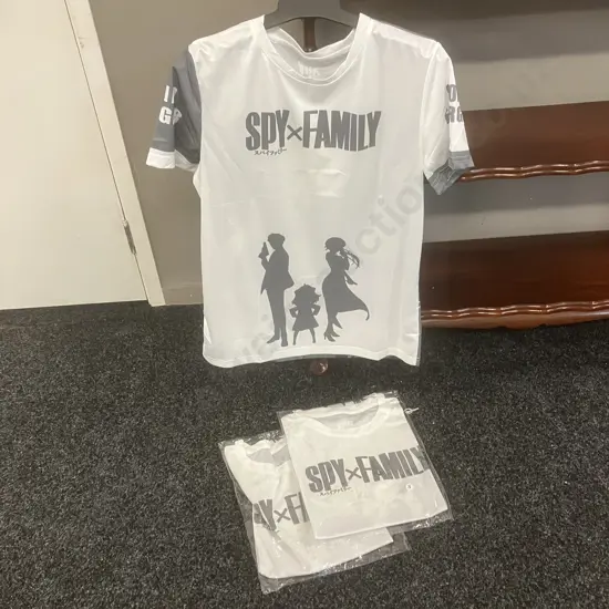 Anime T-Shirts x 3 - Spy X Family Size S & Size XS