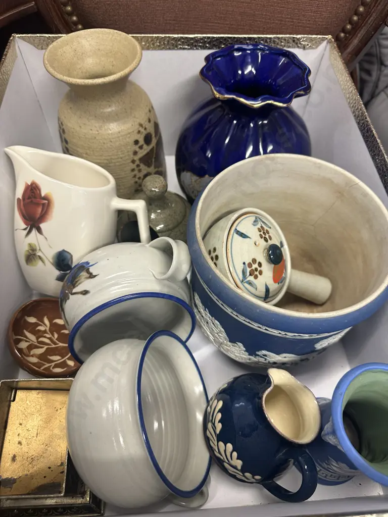 Tunstall Planter (as found), Vases Etc Image 1++