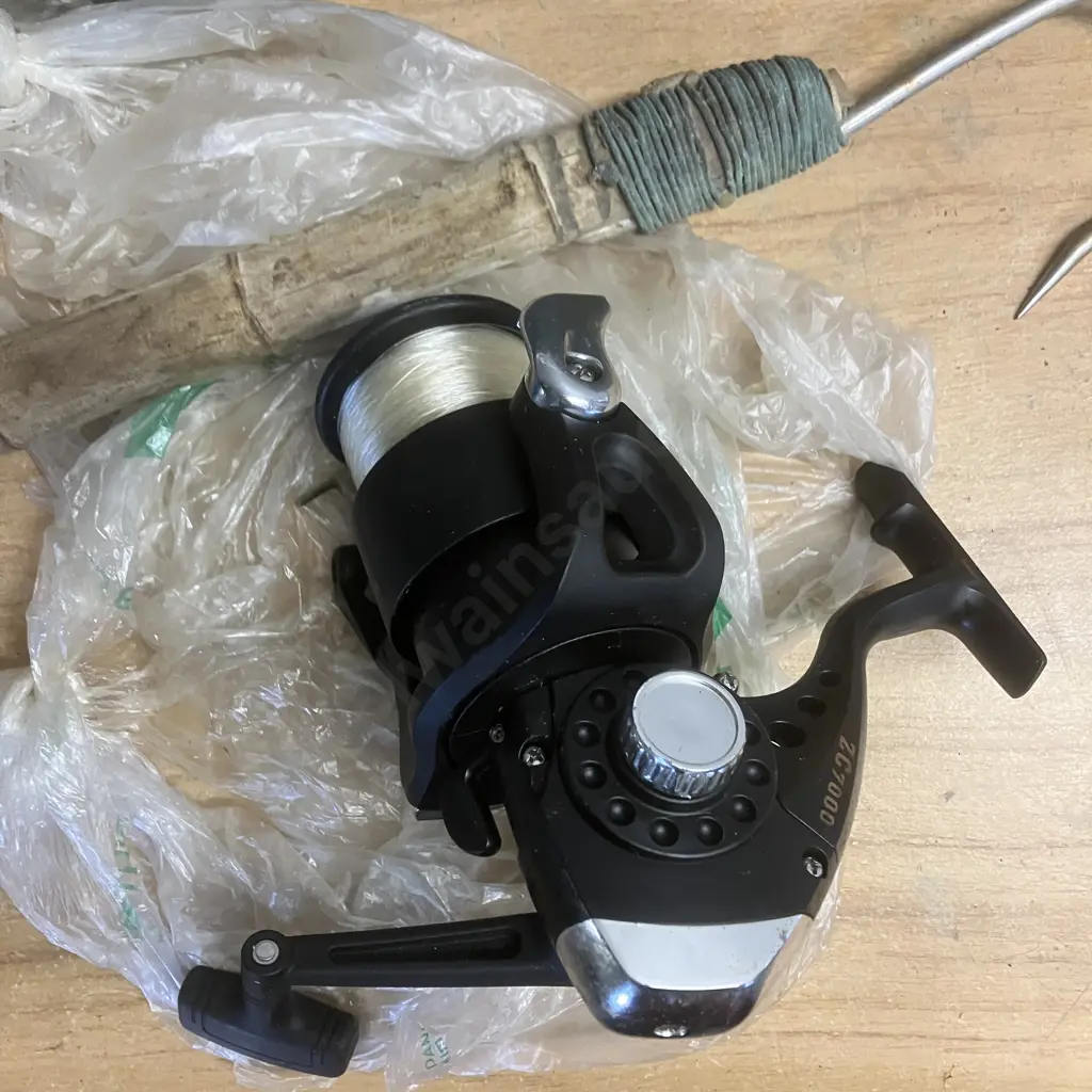 Catalyst ZC7000 Reel, Short Gaff, Tackle Box, Tools, Lead Sinkers, Line Etc Image 1++