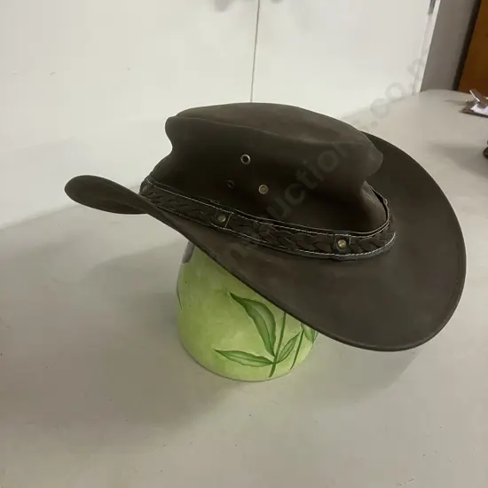 Wagga Wagga Size XL Leather Hat by Outback Trading NZ