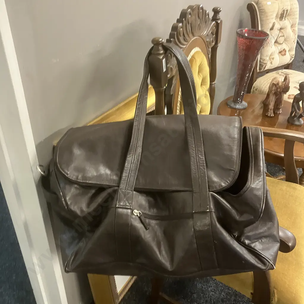 Trip Lite Leather Bag Image 1++