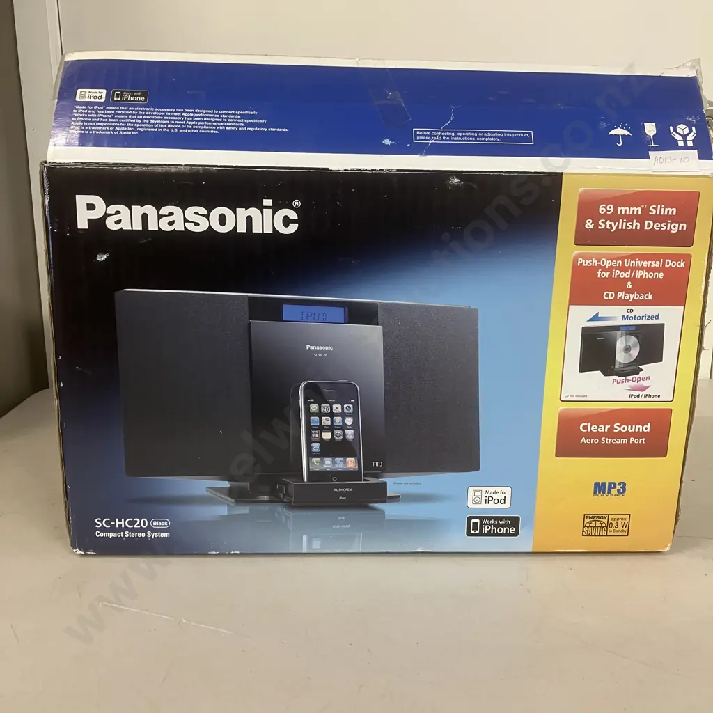 Panasonic Compact Stereo System Model # SC-HC20 In Box Image 1++