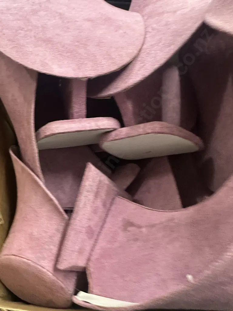 Box Lot Of Assorted Jewellery Stands Image 1++