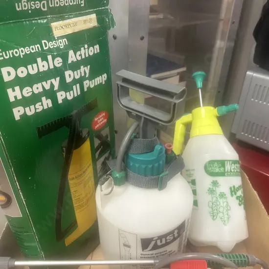 European Design Double Action Push Pull Pump With Garden Sprayers x2