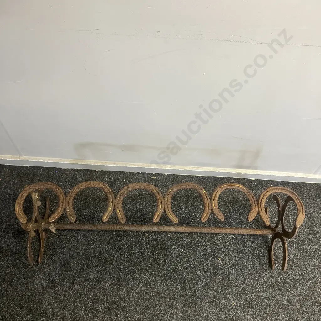 Rustic Horseshoe Boot Rack - 3 Pair. L92cm (AF) Image 1++