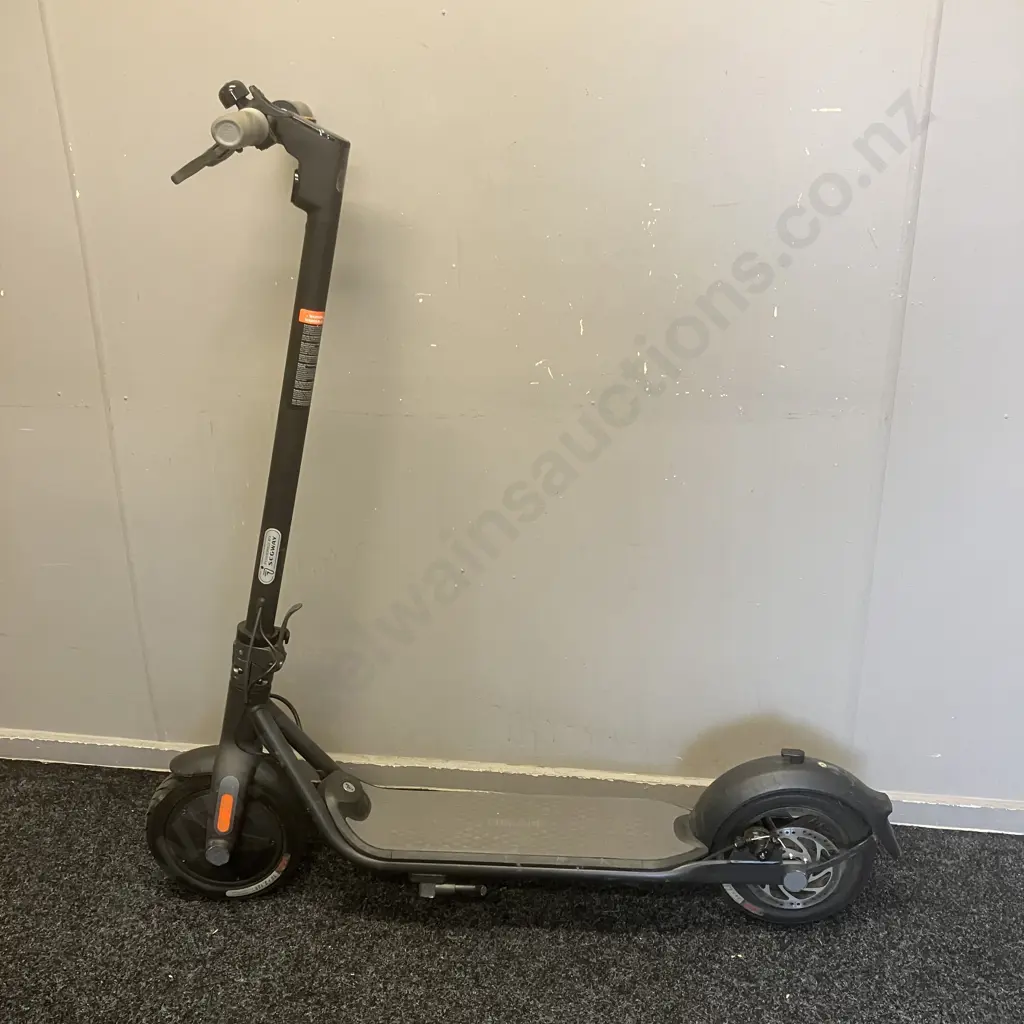 Segway Ninebot F25 Electric Kick Scooter (no Charger) Image 1++