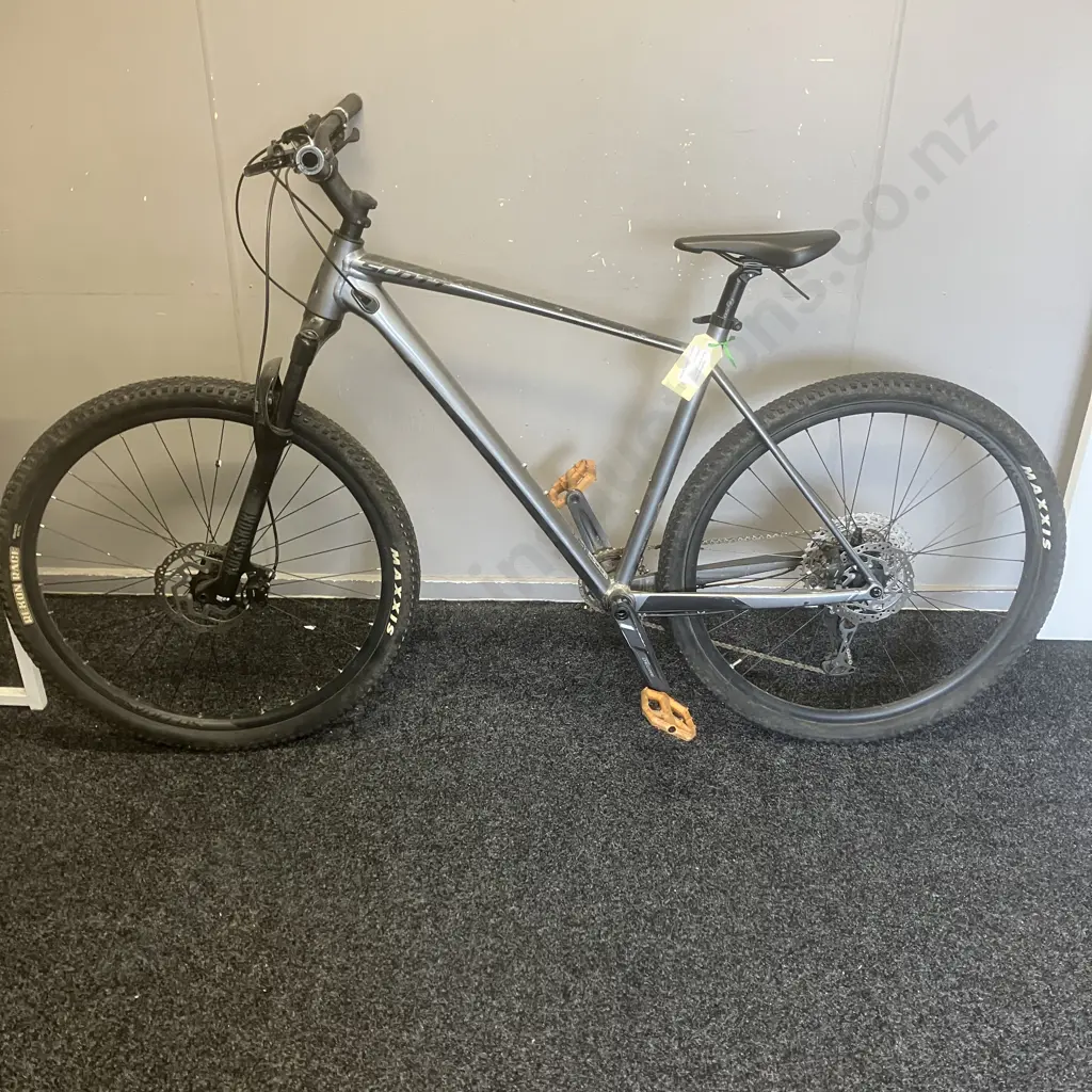 Scott Scale 965 Grey Mountain Bike XL Image 1++