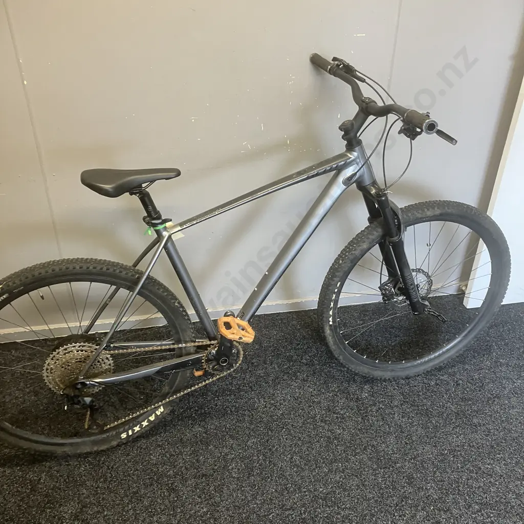 Scott Scale 965 Grey Mountain Bike XL Image 1++