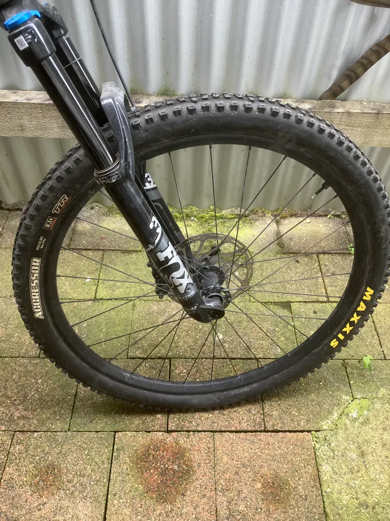 Specialized Stumpjumper in Sage Green Size S5 Image 1++