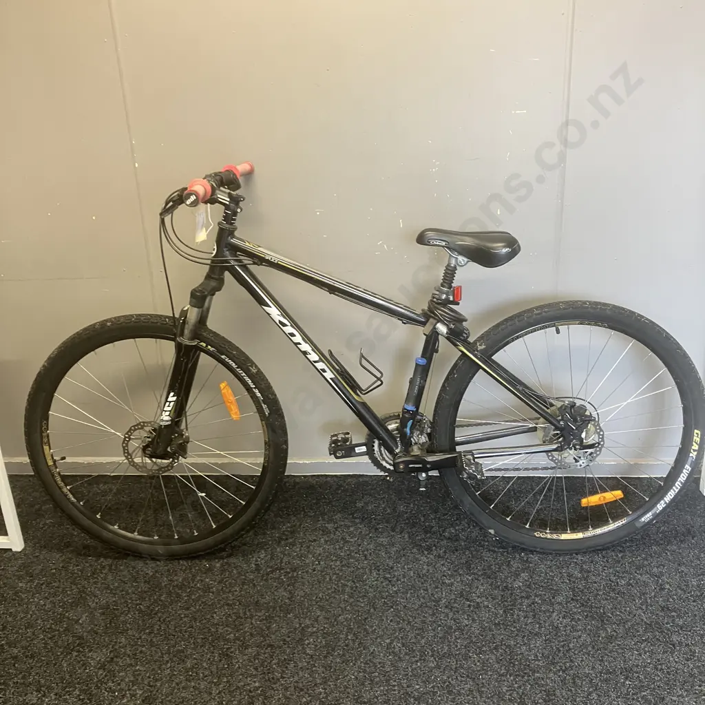 Black KONA Splice Bicycle Image 1++