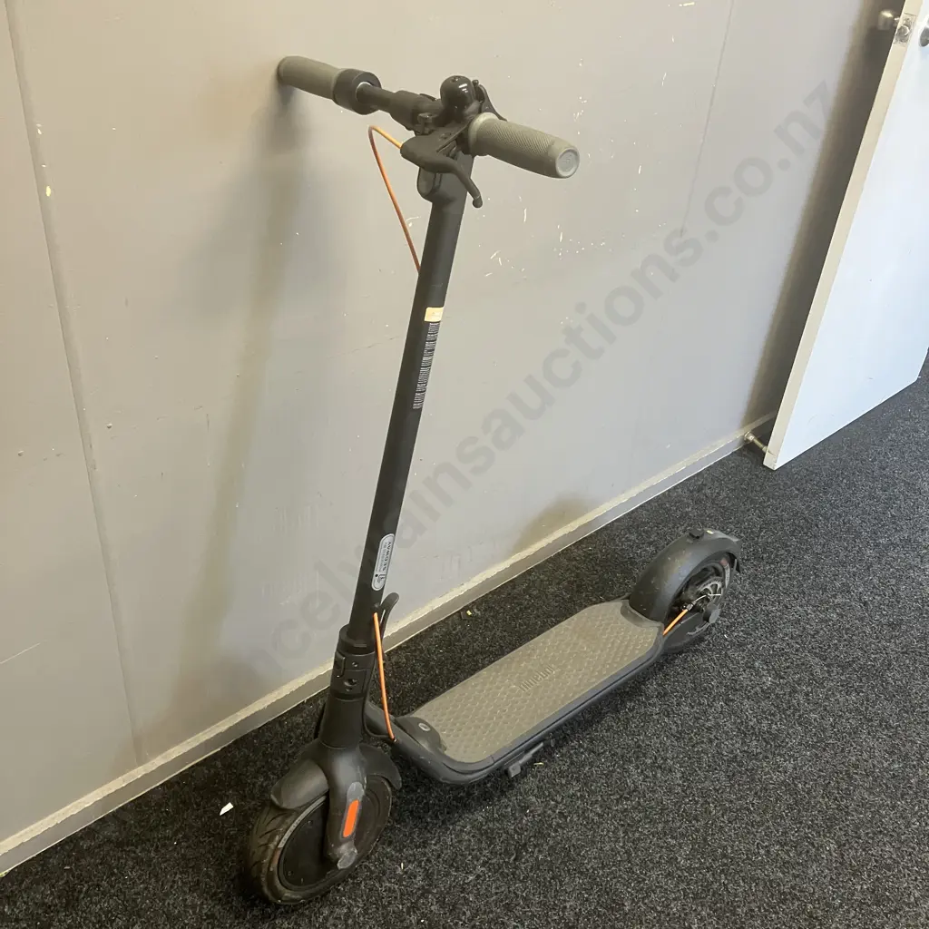 Segway Ninebot F Series F30 Electric Kick Scooter (no Charger) Image 1++