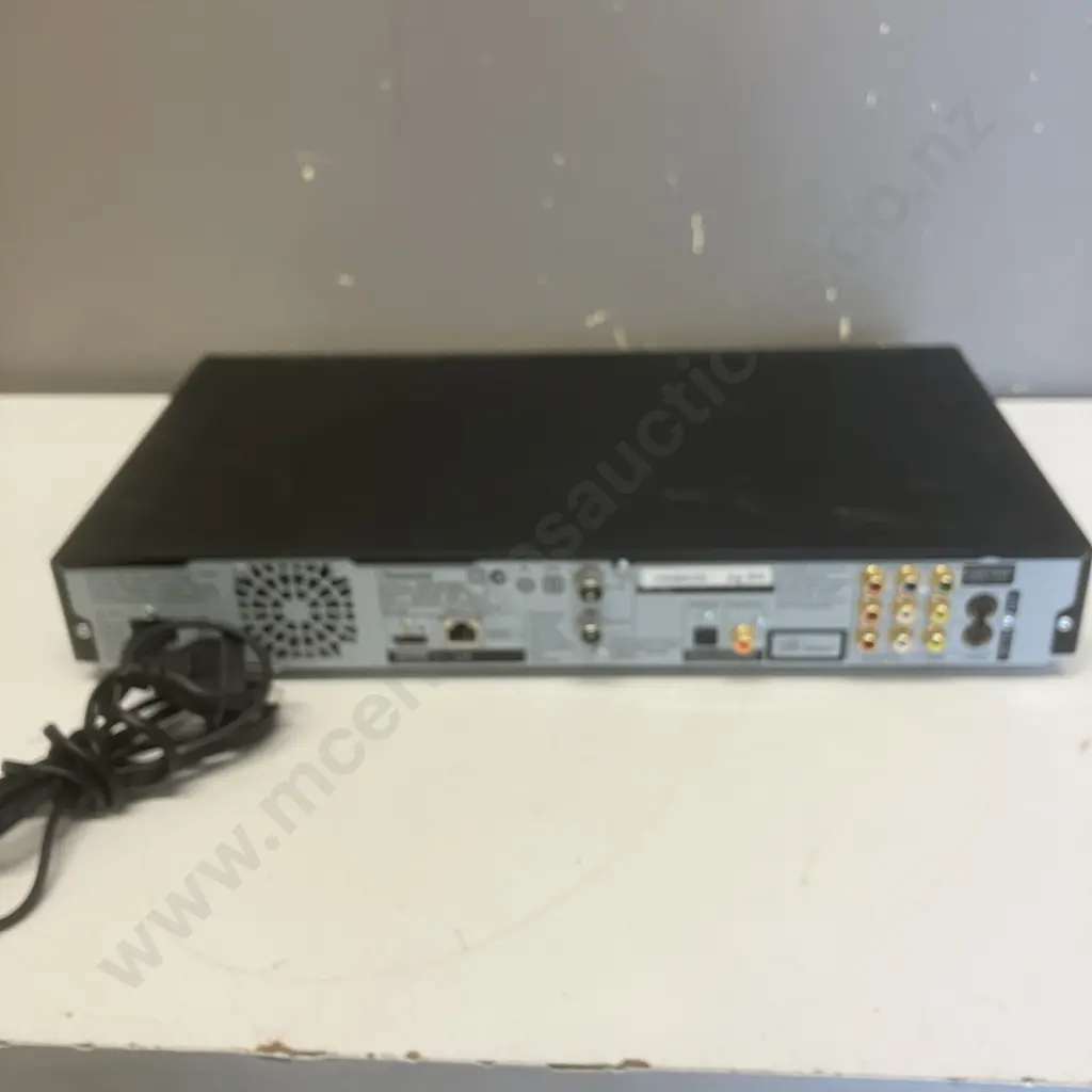 Panasonic DMR-BW880 Blu Ray Digital Recorder, Built-in 500GB Hard-disk, Twin Freeview HD Tuners Image 1++