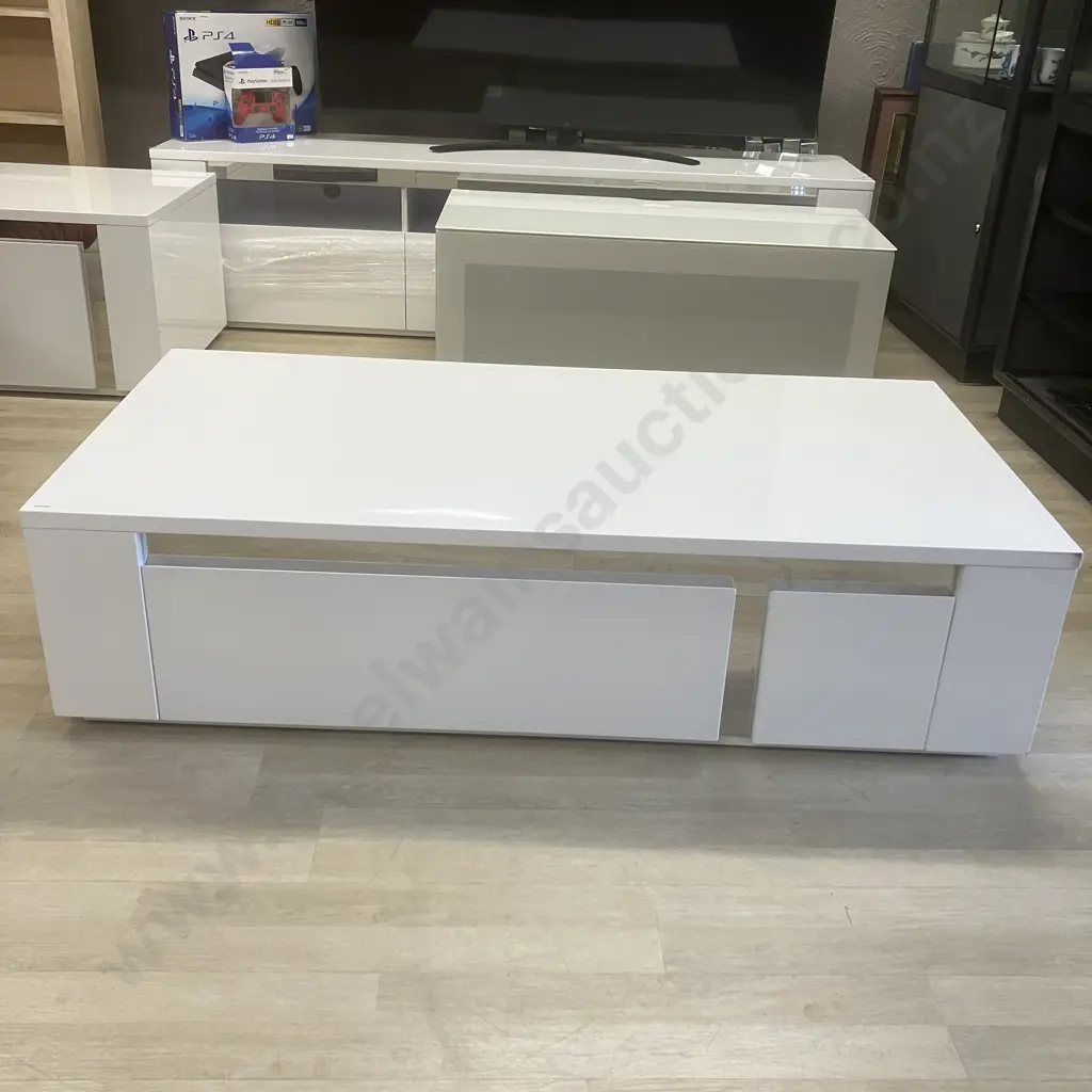Senti Large Coffee Table by Insato Furniture - White Gloss With Mirror Accents, Single Door & Drawer. H36 W140 D70cm Image 1++