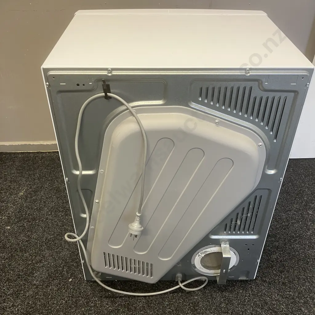 Electrolux 6.0 Kg Vented Tumble Dryer RD62265W Image 1++