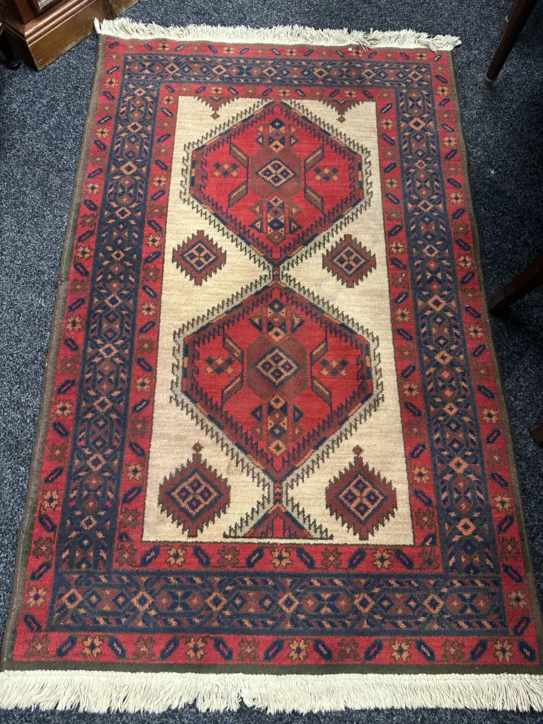 Belgium Floor Rug - Karijen Persian Look Rug. 160 x 96cm Image 1++