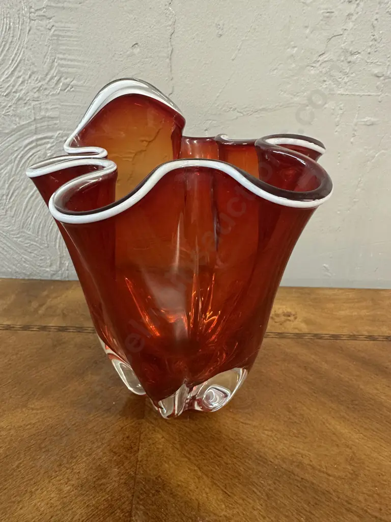 Murano Art Glass Vase With Frill Rim H20cm. Image 1++