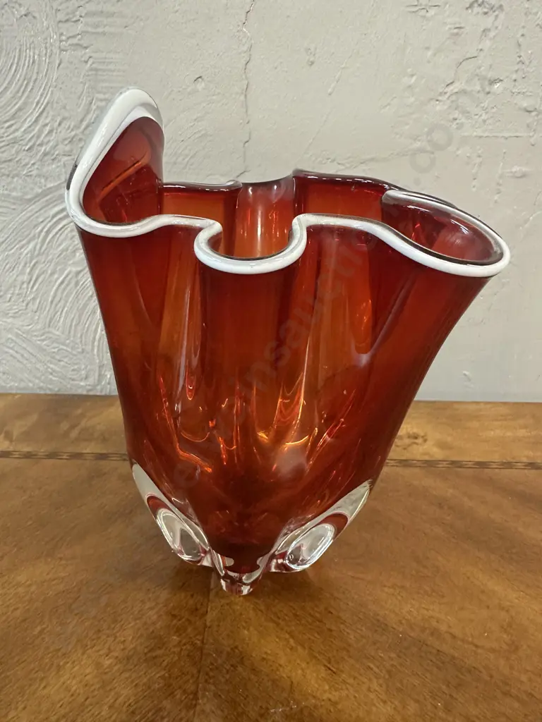 Murano Art Glass Vase With Frill Rim H20cm. Image 1++