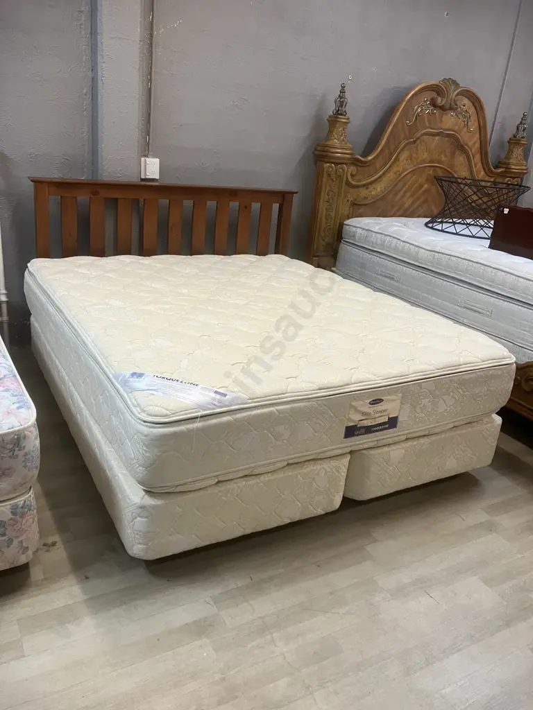 Sleepyhead Elite Sleeper Monarch King Size Mattress & Split Base With Wooden Slatted Headboard Image 1++