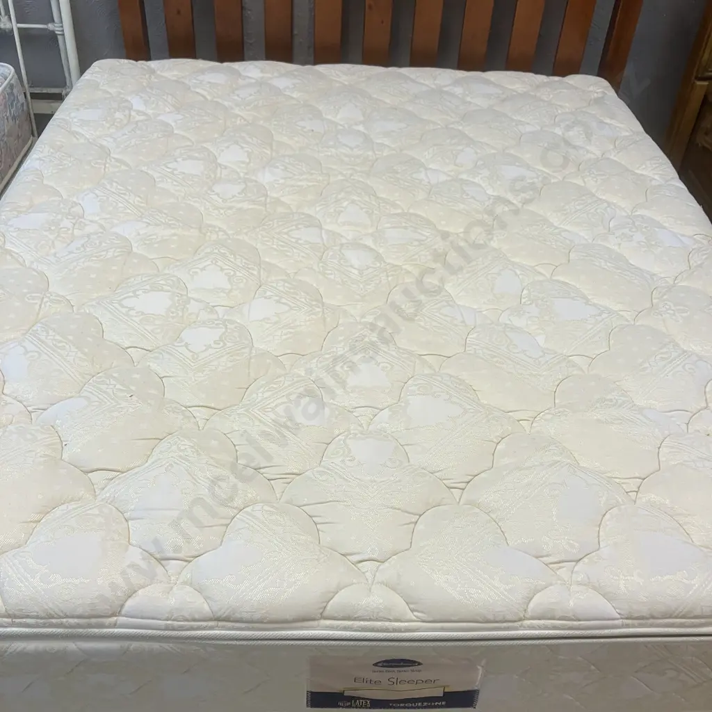Sleepyhead Elite Sleeper Monarch King Size Mattress & Split Base With Wooden Slatted Headboard Image 1++