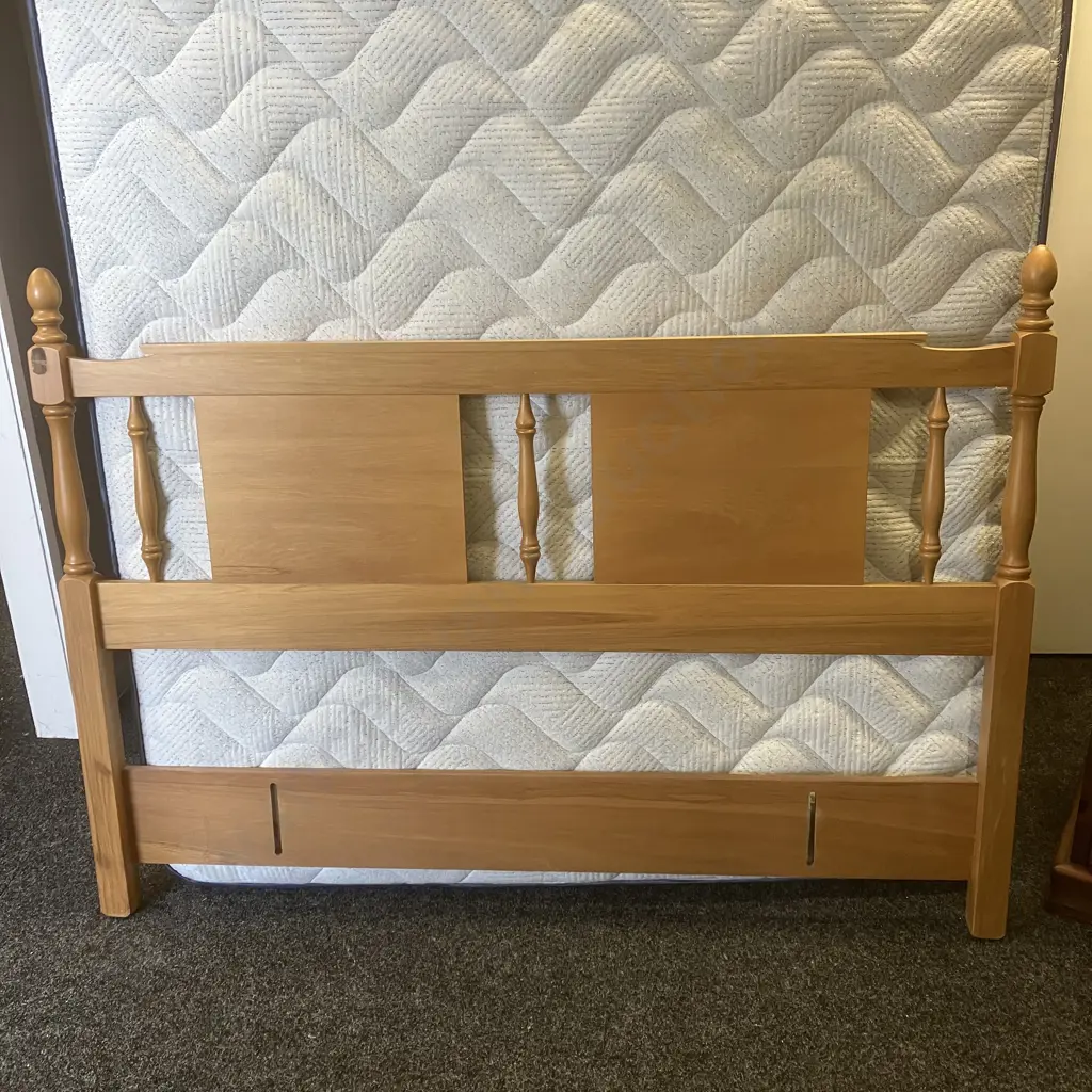 Rimu Queen Size Headboard. 112 x 155cm Image 1++