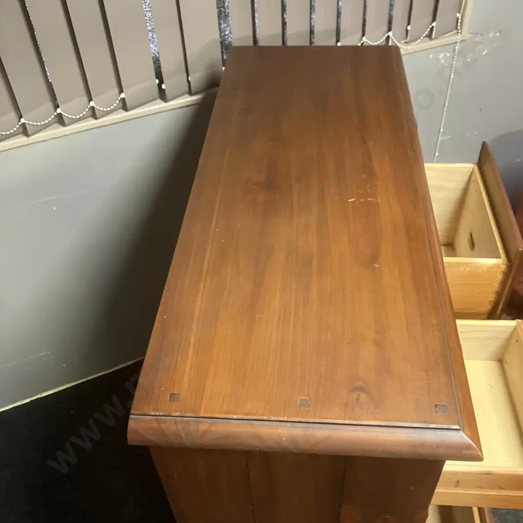 Wooden 8 Drawer Scotch Chest, Knob Handles. H120 W106.5 D42cm Image 1++