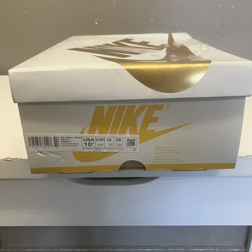 NIKE Air Jordan 1 Retro High OG Yellow Ochre / Black Sail - Size US10.5 Eu 44.5 Image 1++