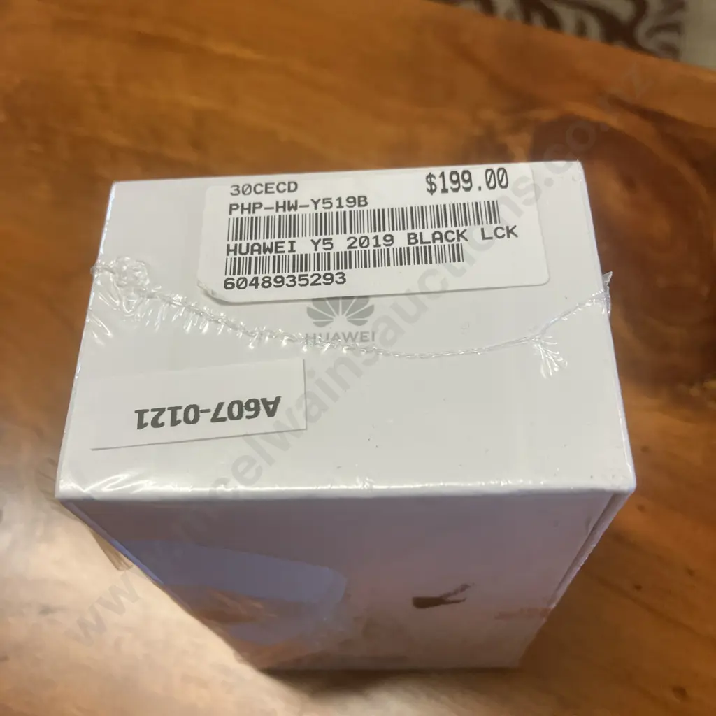 Huawei Y5 (2019) Android Smartphone (Boxed) Image 1++