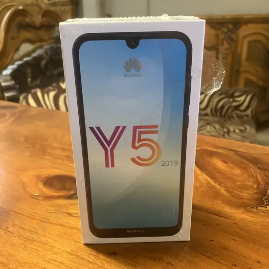 Huawei Y5 (2019) Android Smartphone (Boxed)