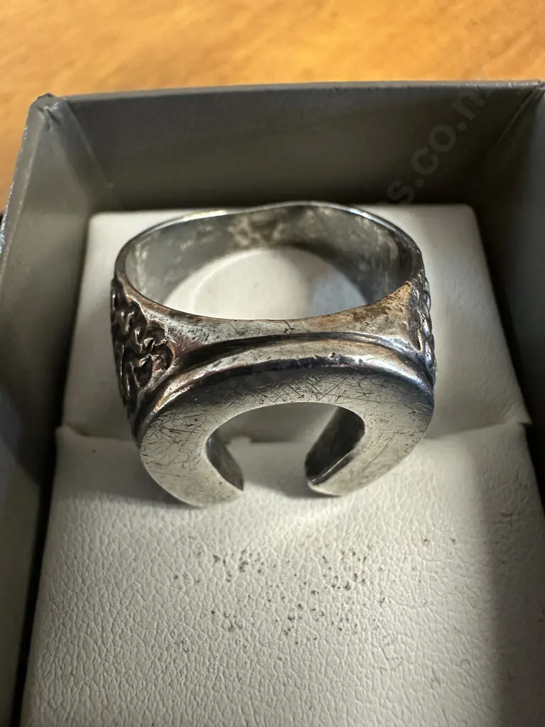 Stamped Sterling Silver Horse Shoe Biker Signet Ring Image 1++