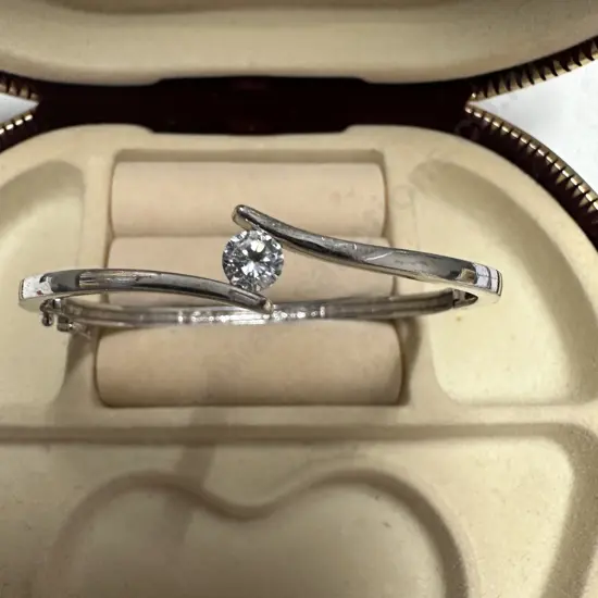 Small Bangle With Cubic Zirconia