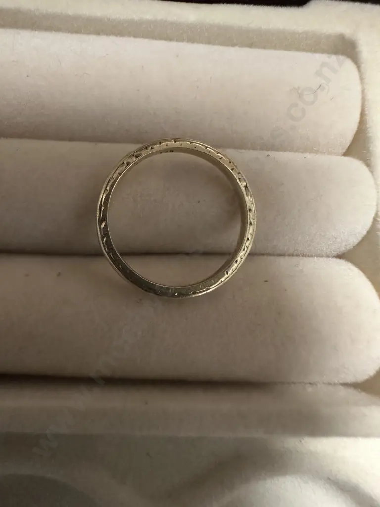 Small Gold Ring Stamped 14ct? Image 1++