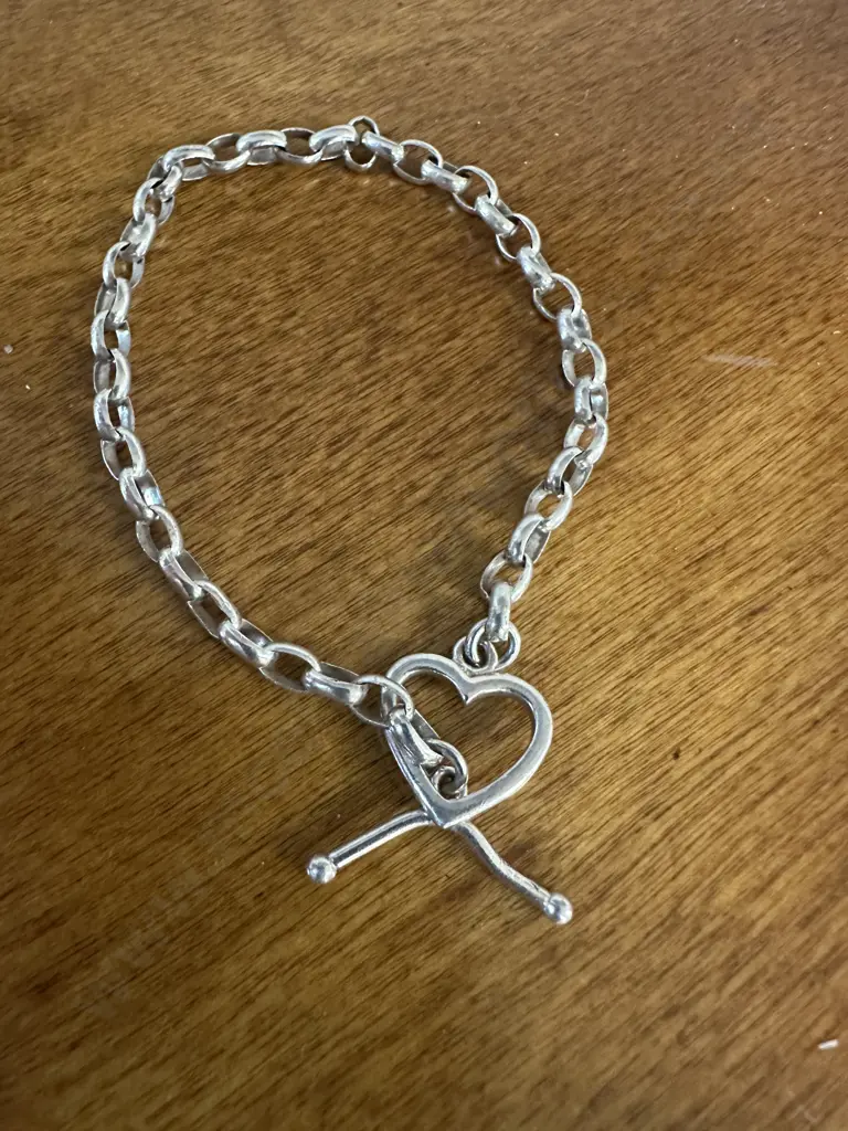 Silver Belcher Bracelet Heart & Arrow Lock Mechanism Image 1++