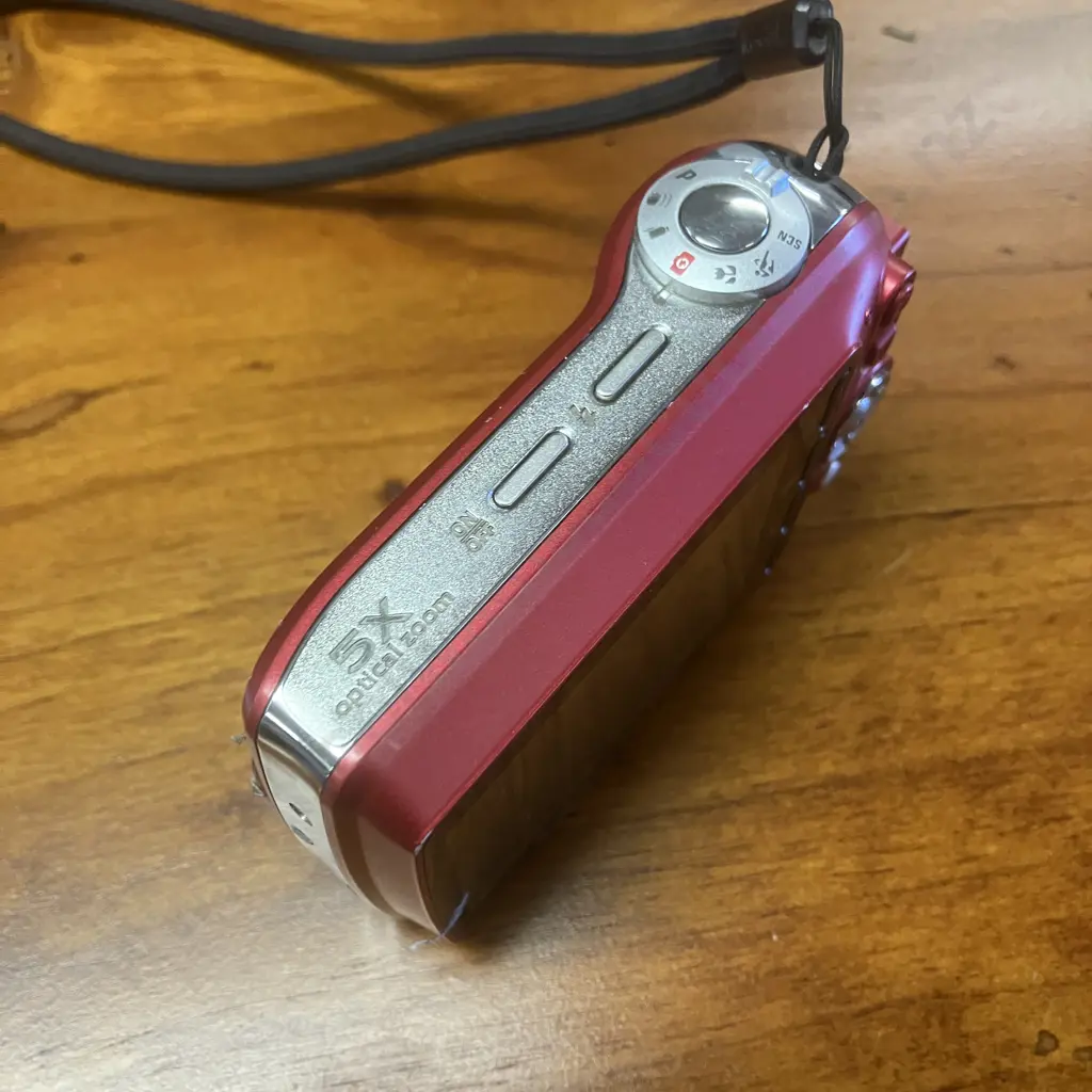 Kodak EasyShare C190 12MP Digital Camera - Red Image 1++