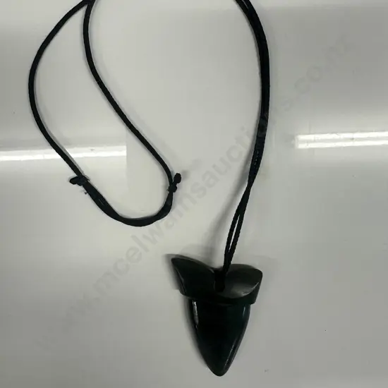 Triangle Shaped Greenstone Pendant Necklace L6cm.