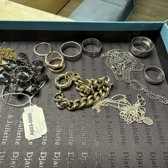 Selection of Costume Jewellery, Rings, Pendants, Brooch Etc