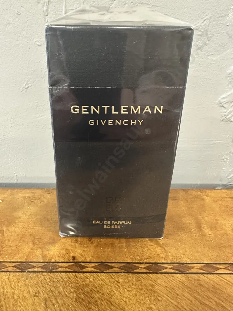 Gentleman Givenchy Eau De Parfum Boisee Image 1++