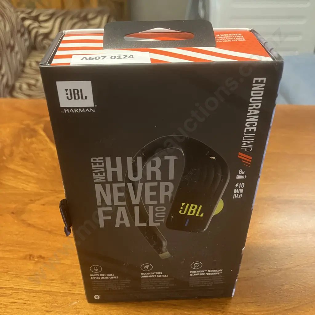 JBL Endurance JUMP Waterproof Wireless Sport In-Ear Headphones Image 1++